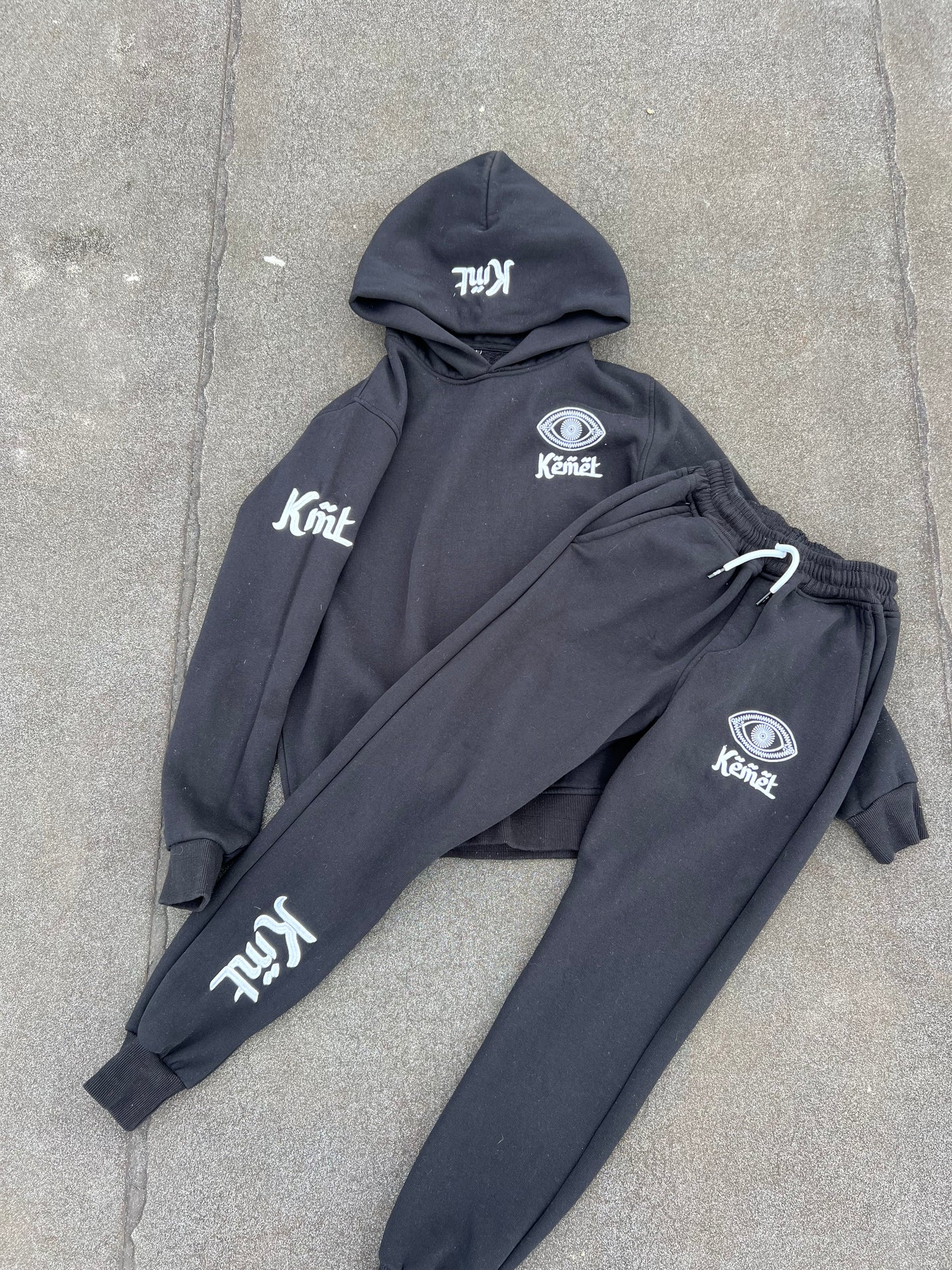 Kemet sweatsuit (black)