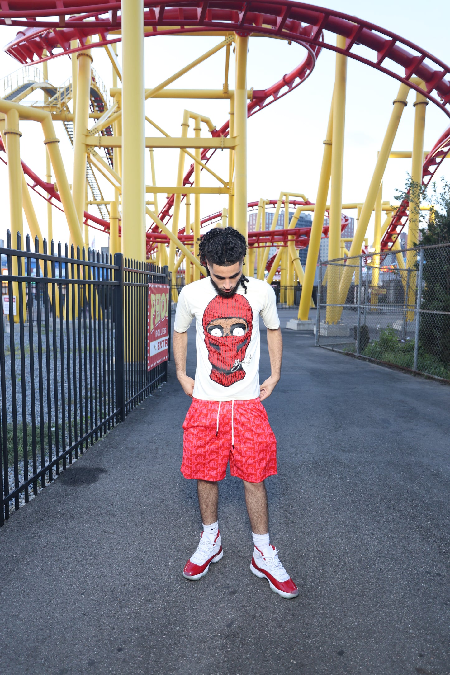 Kmt shorts (red)